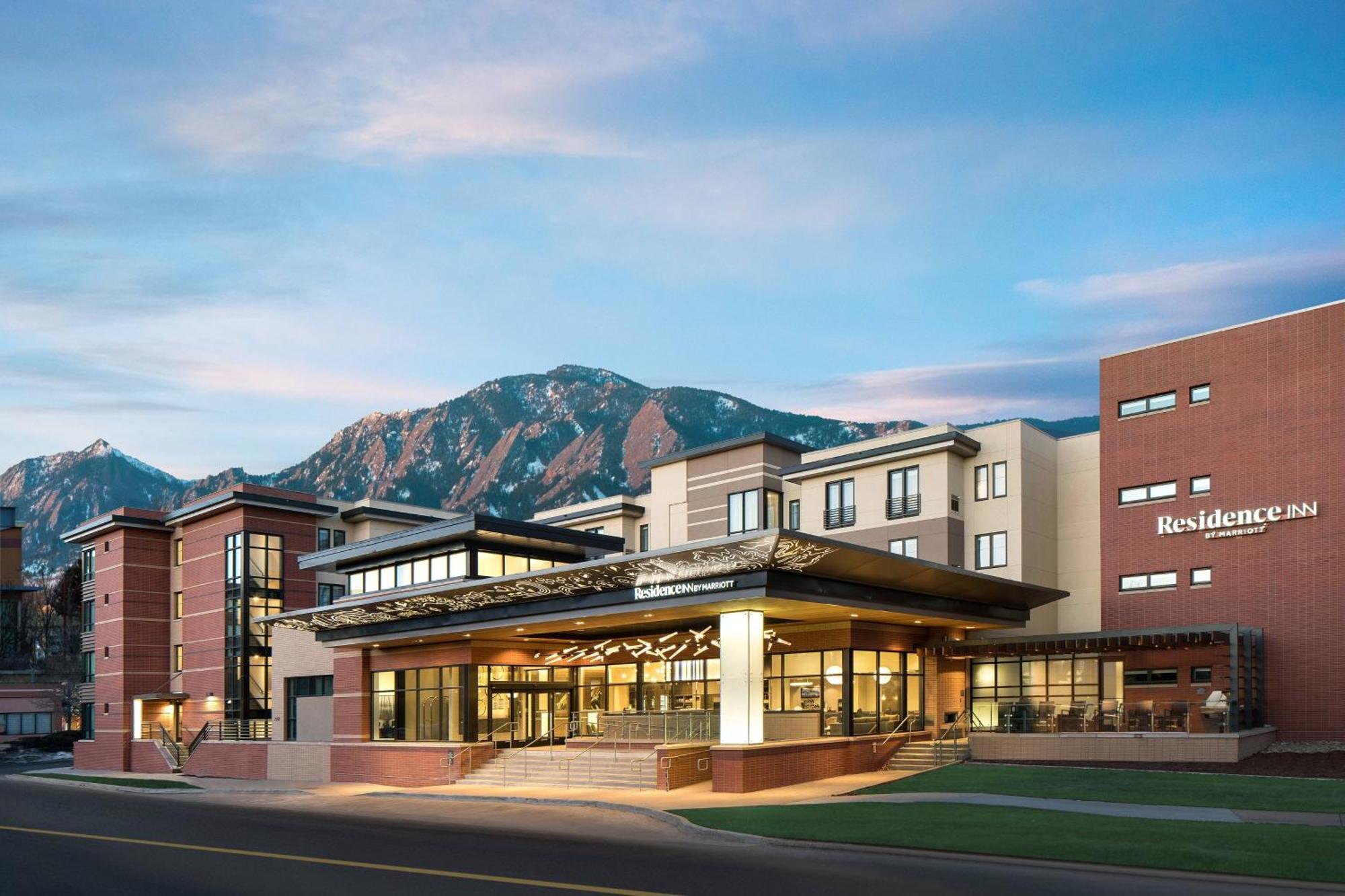 Residence Inn By Marriott Boulder Canyon Boulevard Exterior foto